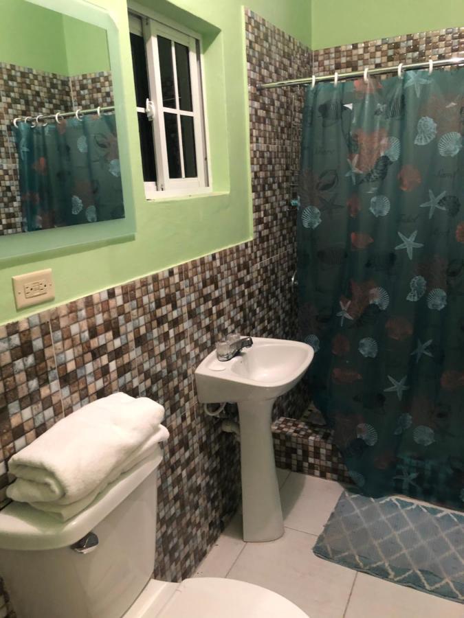 Scarlett Guest House Bull Bay Екстериор снимка
